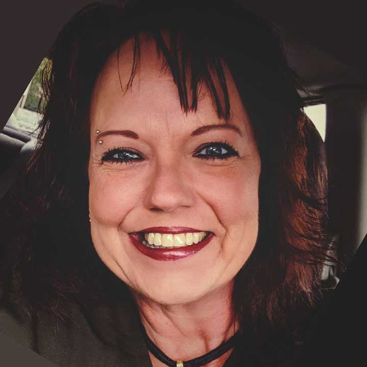 2022-BLOG-HEADSHOT-Jenny_Cobb-WEB-v01